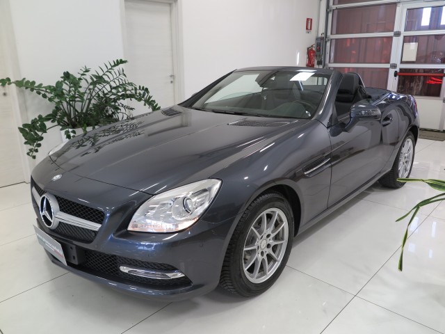 Mercedes Benz SLK 200 BlueEfficiency